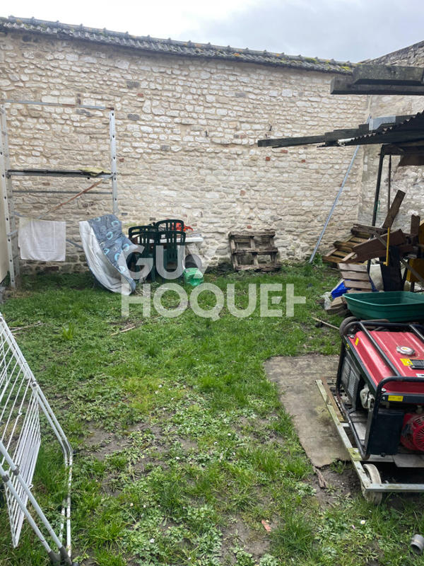 Maison - 90 m² - 5 pièces