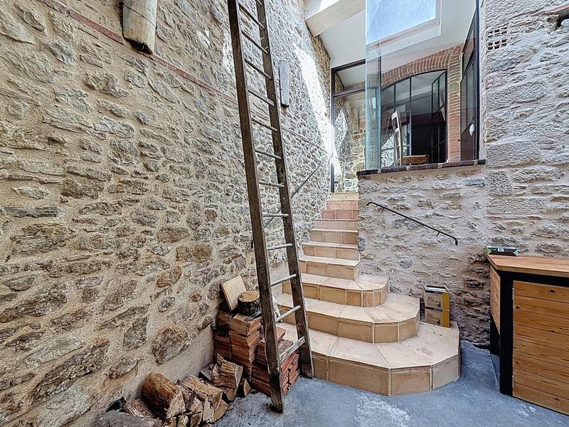 Maison traditionnelle - 177 m² - 5 pièces