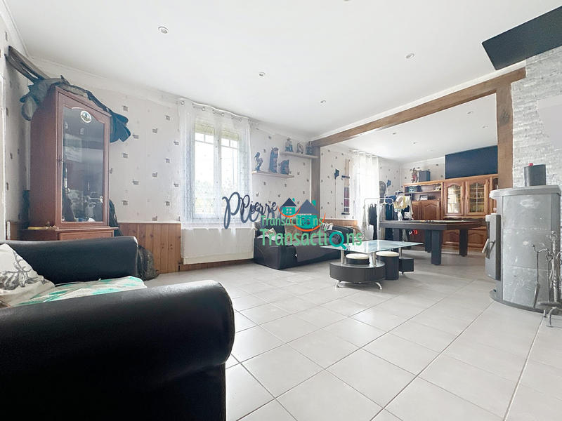 Maison traditionnelle - 171 m² - 7 pièces