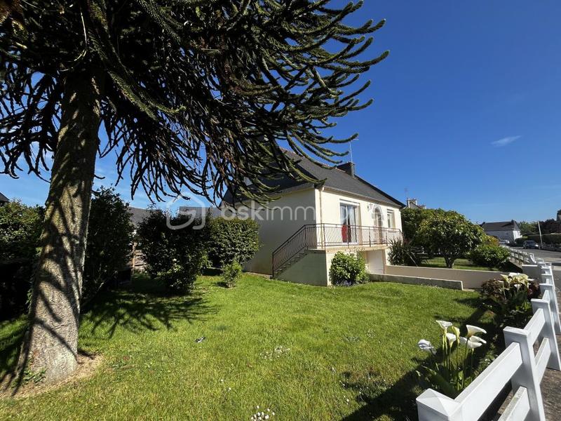 Maison traditionnelle - 85 m² - 6 pièces