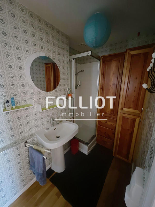 Maison - 187 m² - 7 pièces