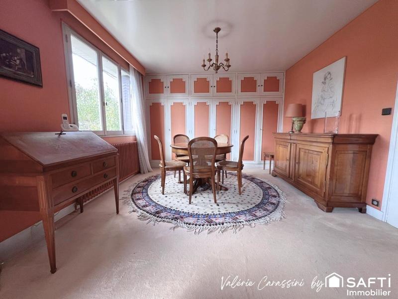 Maison - 90 m² - 5 pièces