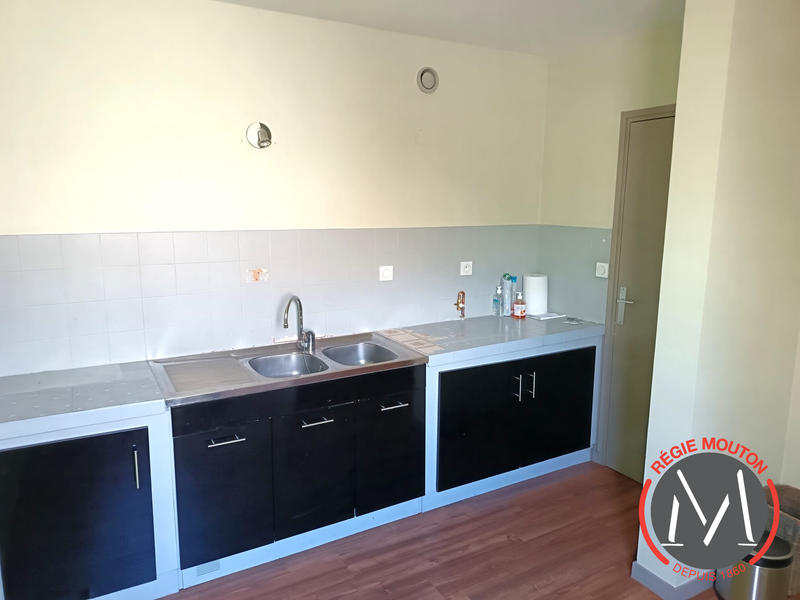 Local d'activités - 86 m² - 4 pièces