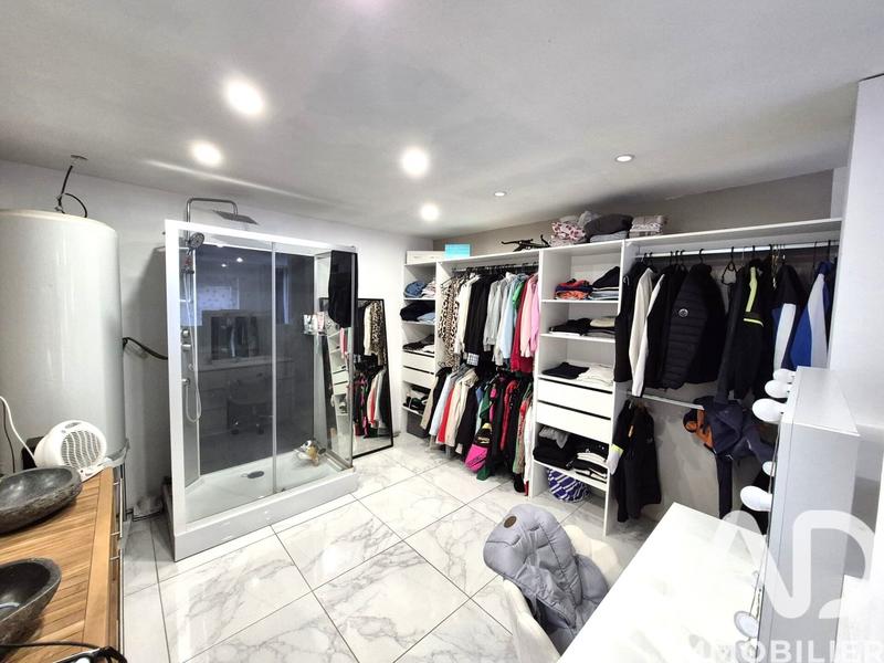 Maison - 183 m² - 7 pièces