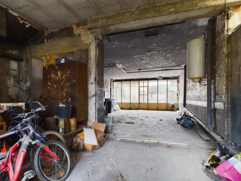 Maison - 220 m² - 8 pièces