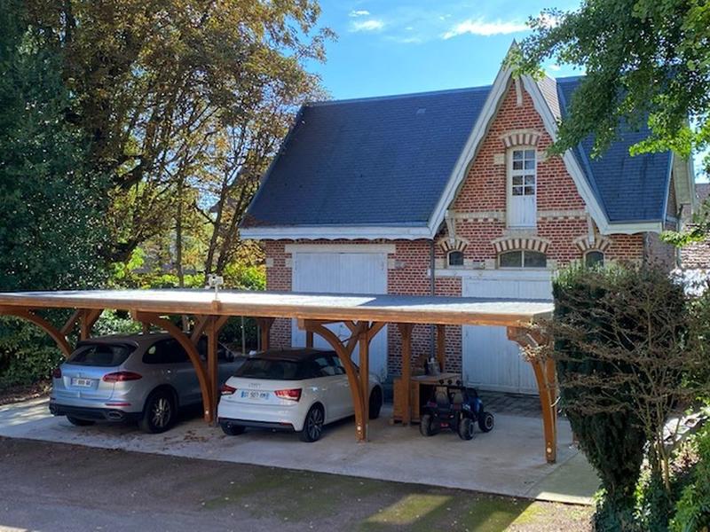 Propriété - 480 m² - 13 pièces