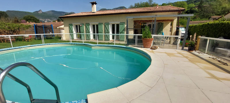 Maison - 105 m² - 4 pièces