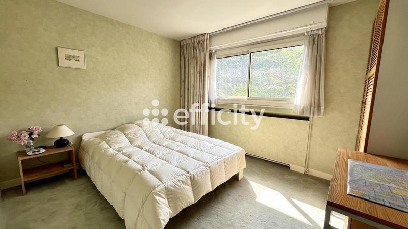 Maison - 143 m² - 5 pièces