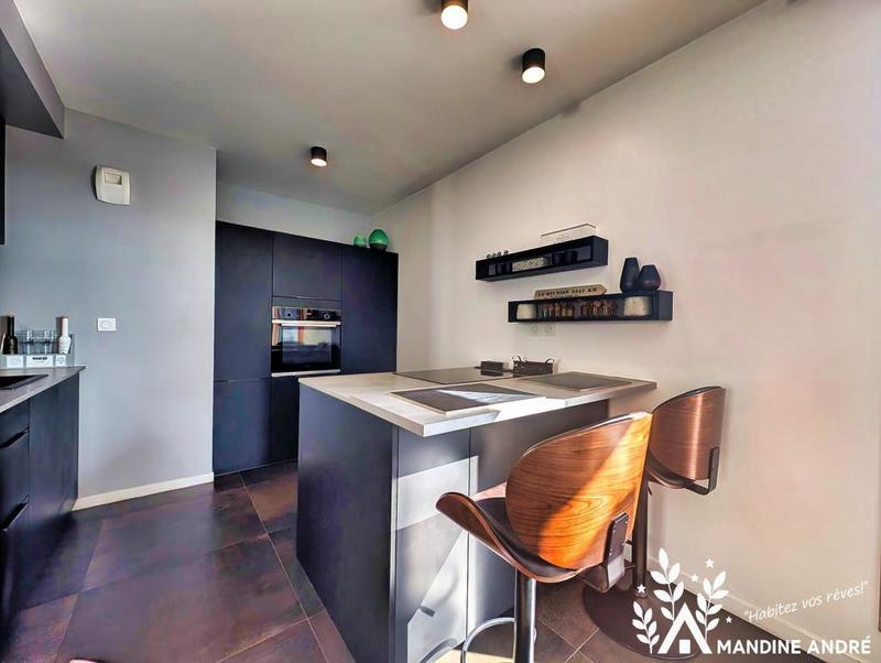 Appartement - 80 m² - 3 pièces