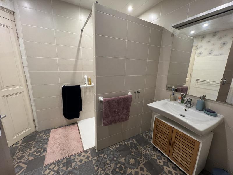 Maison - 252 m² - 5 pièces