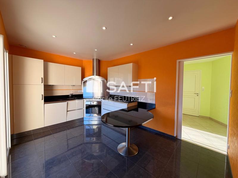 Maison - 121 m² - 4 pièces