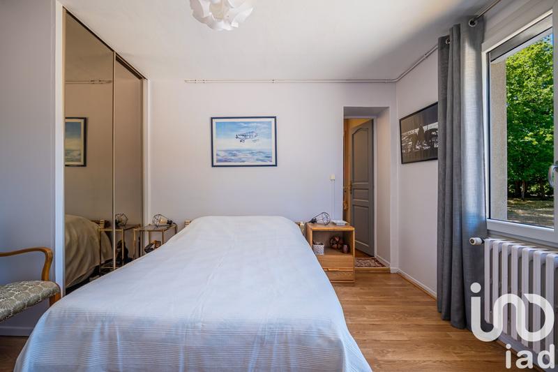 Maison - 182 m² - 9 pièces