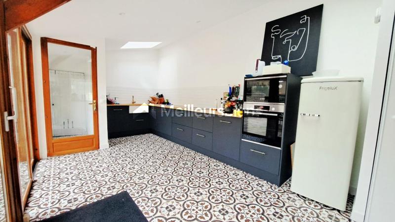 Maison - 170 m² - 7 pièces