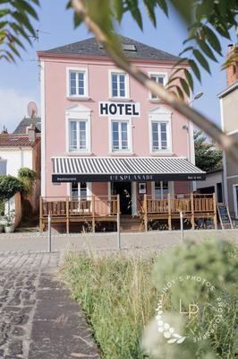 L'Esplanade Hôtel · Restaurant · Bar à vin