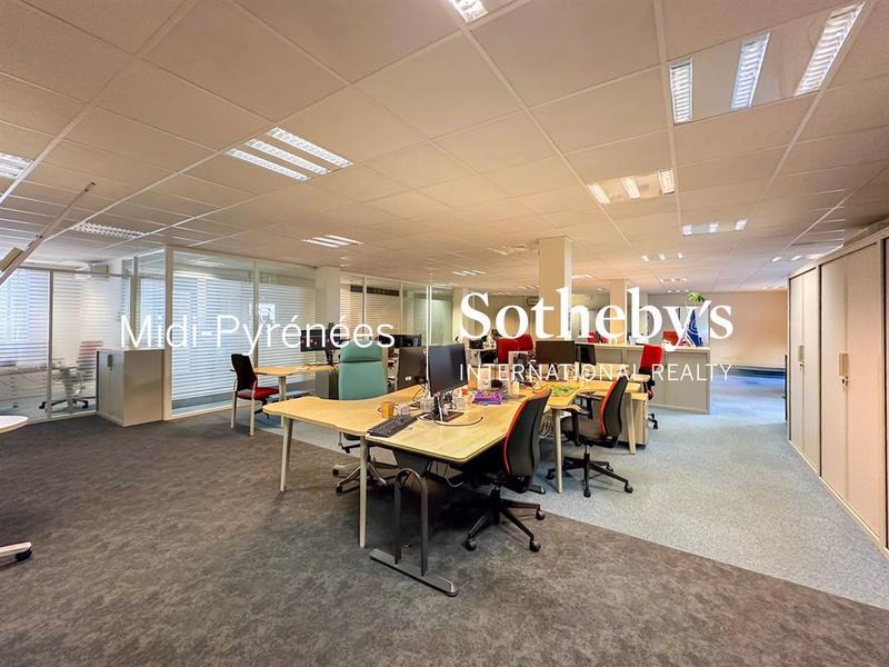 Immeuble - 1 536 m²