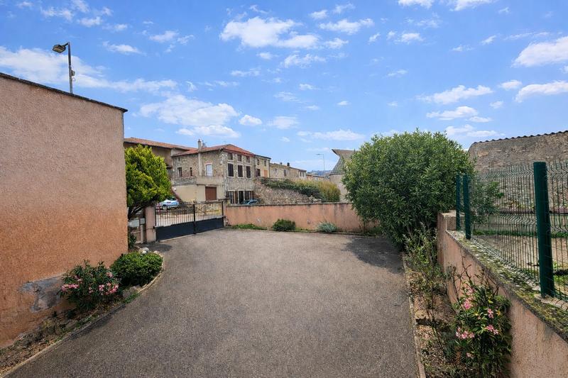 Maison - 209 m² - 7 pièces