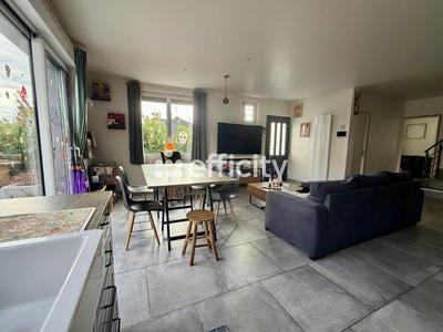 Pavillon - 120 m² - 5 pièces