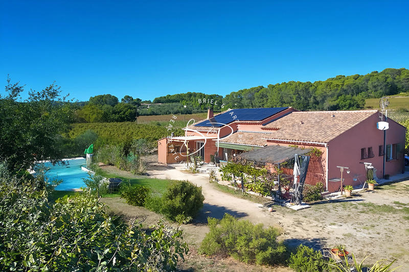 Maison - 146 m² - 7 pièces