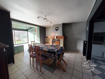 Maison - 138 m² - 6 pièces