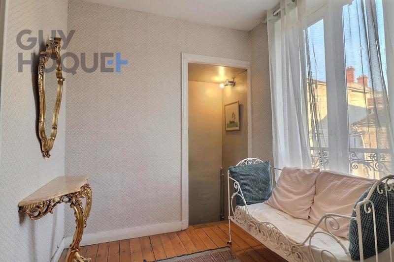 Maison - 177 m² - 7 pièces