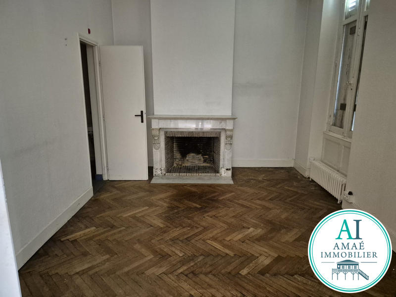 Maison - 450 m² - 22 pièces