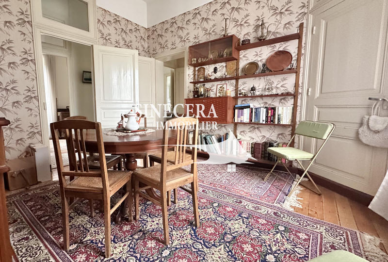 Maison - 140 m² - 9 pièces