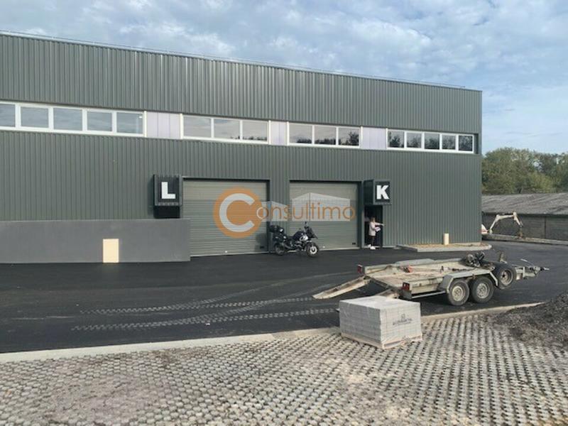 Local d'activité / Entrepôt - 222 m²
