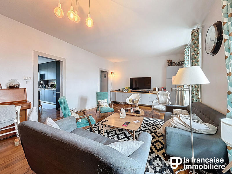 Appartement - 126 m² - 6 pièces