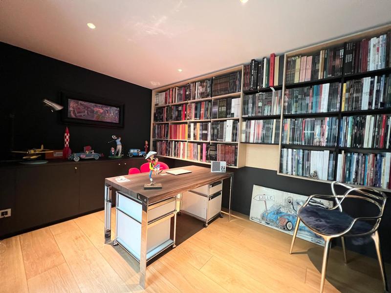 Maison - 255 m² - 9 pièces