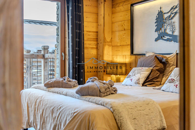 Châlet - 279 m² - 9 pièces