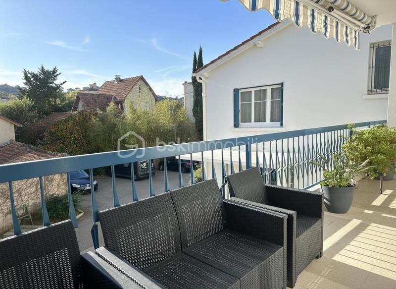 Appartement - 83 m² - 3 pièces