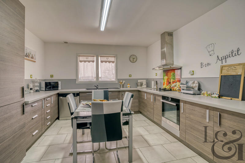 Maison - 169 m² - 4 pièces