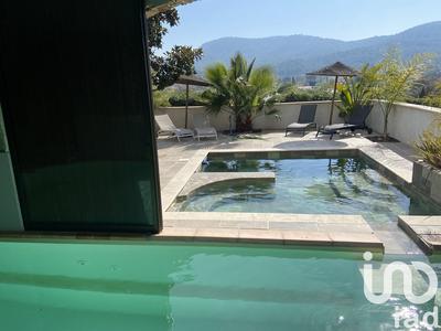 Maison de maîtres - 280 m² - 7 pièces