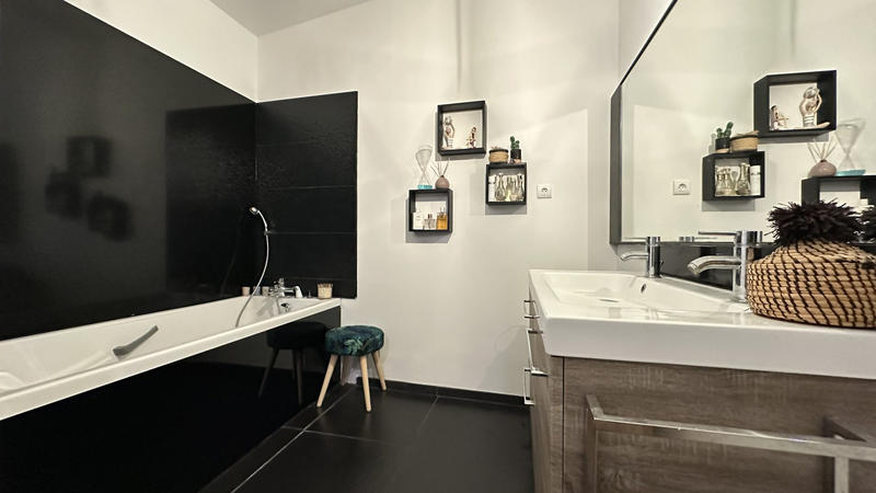 Maison contemporaine - 114 m² - 4 pièces