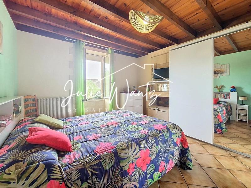 Maison - 170 m² - 6 pièces