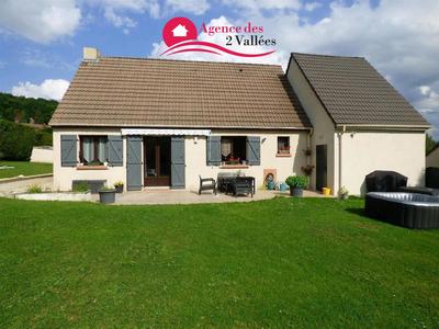 Maison - 122 m² - 8 pièces