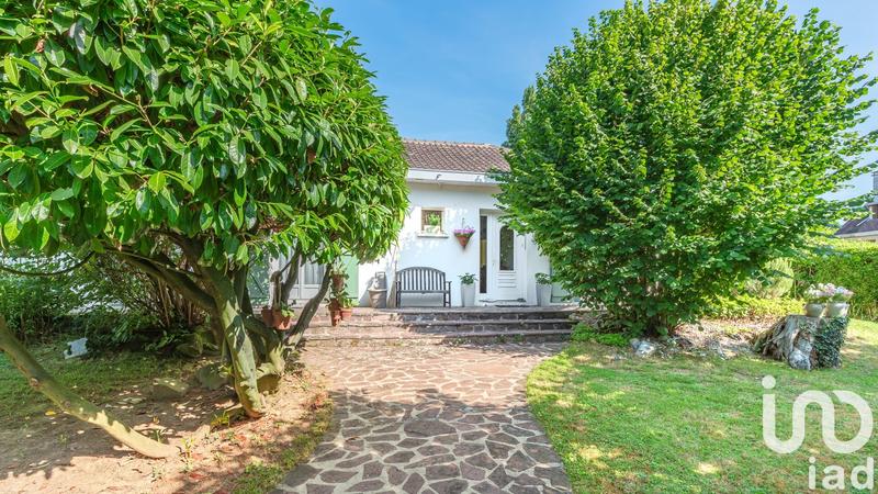 Maison - 183 m² - 9 pièces