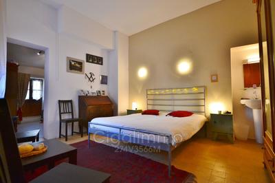 Maison en pierre - 176 m² - 7 pièces