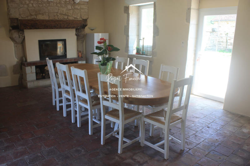 Maison ancienne - 263 m² - 9 pièces