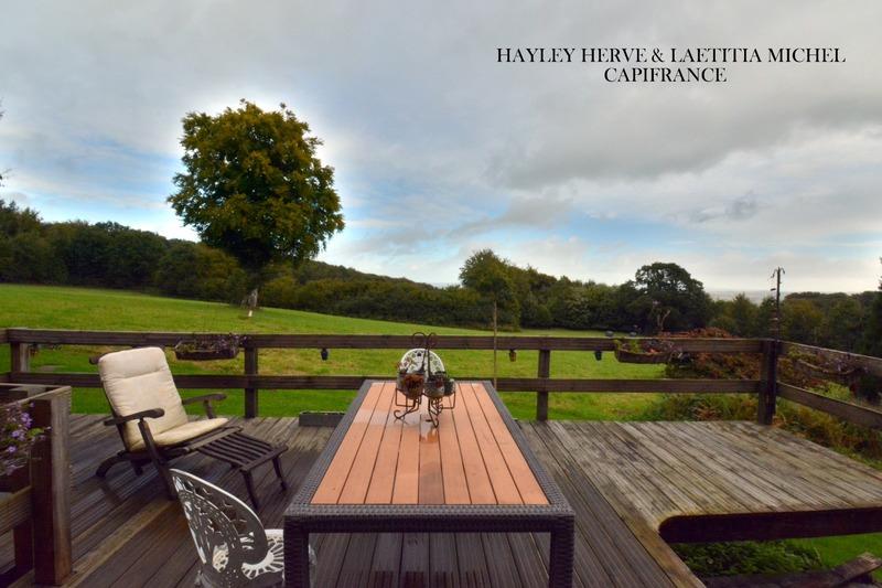 Maison - 250 m² - 9 pièces