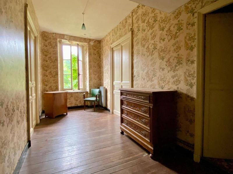 Maison - 203 m² - 6 pièces