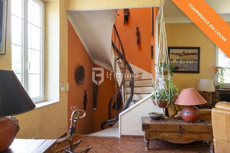 Villa - 265 m² - 7 pièces