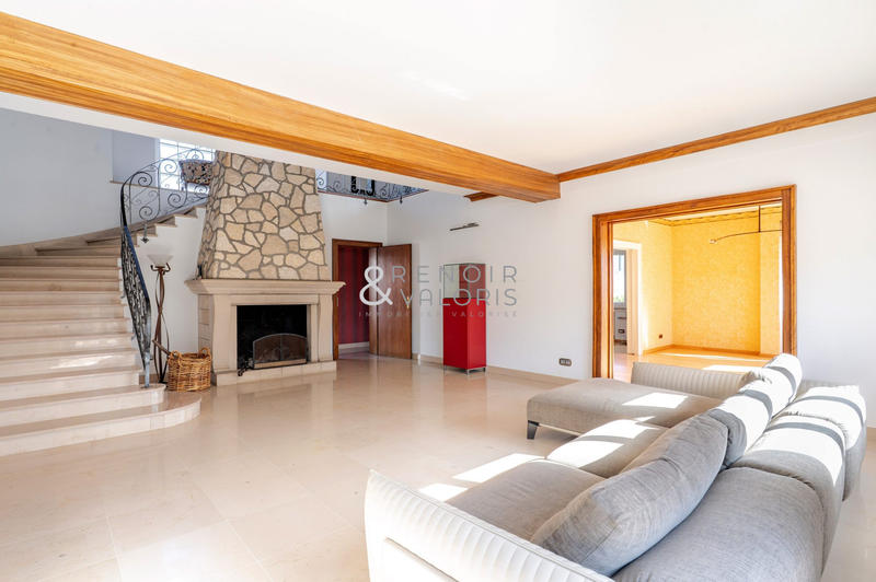 Maison ancienne - 265 m² - 11 pièces