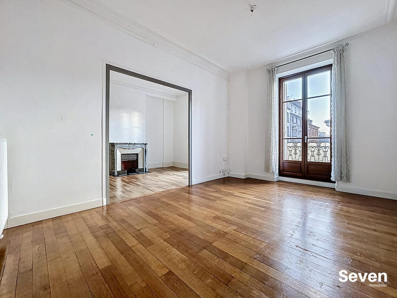 Appartement - 110 m² - 3 pièces