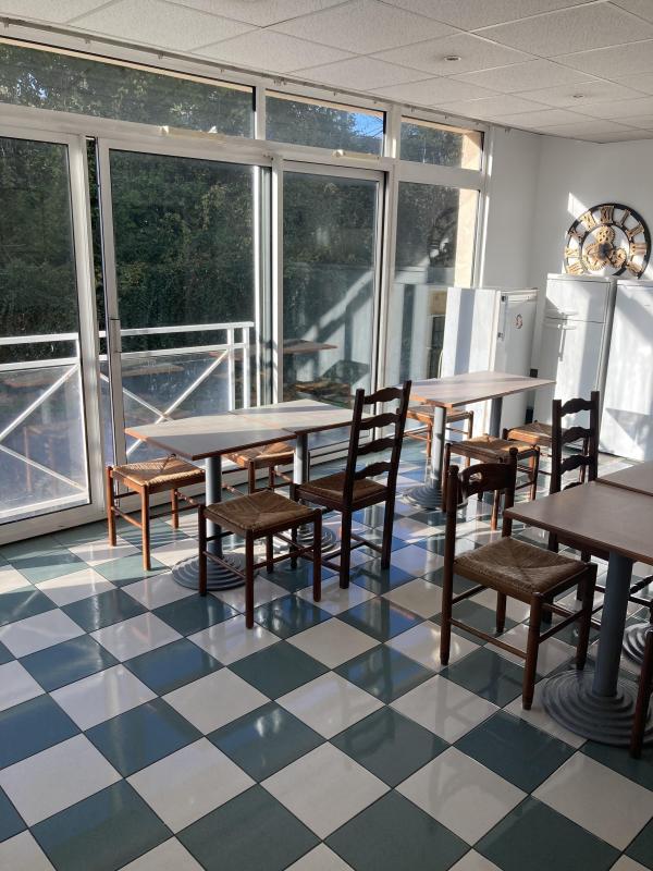 Fonds de commerce - 1 000 m²