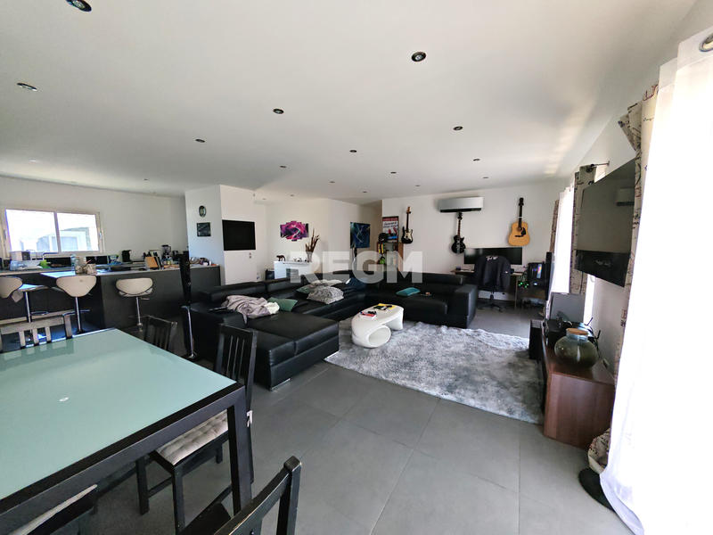 Villa - 120 m² - 4 pièces