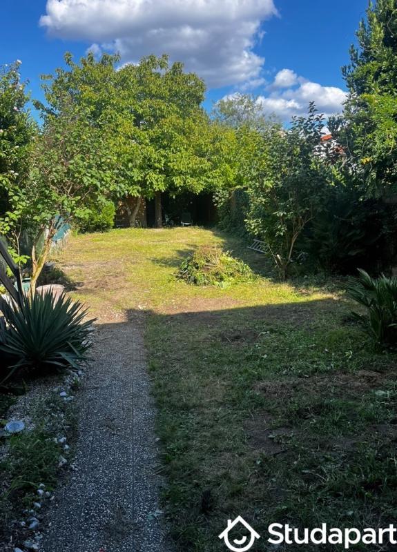 Chambre - 14 m² - 1 pièce