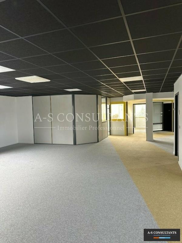 Bureau - 184 m²