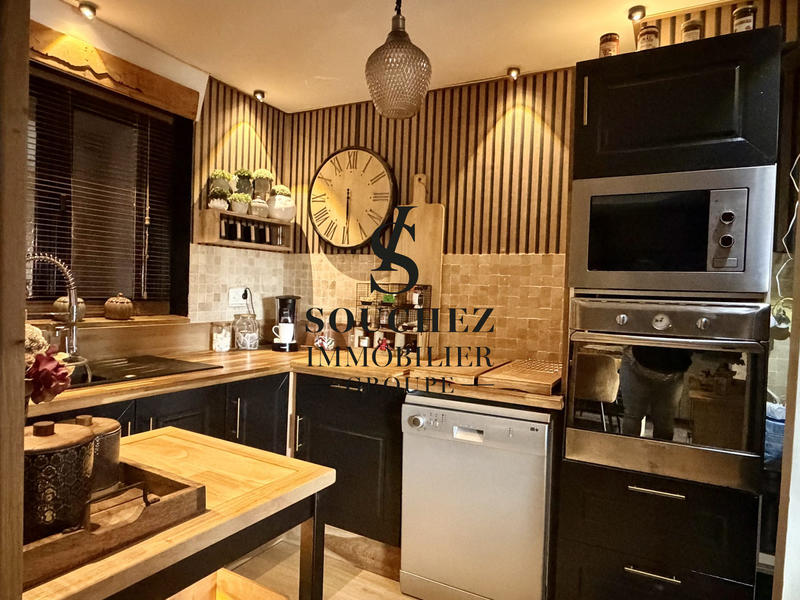 Maison - 95 m² - 6 pièces