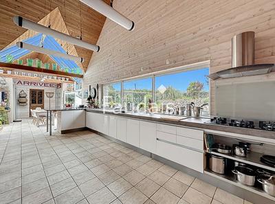 Maison - 277 m² - 8 pièces